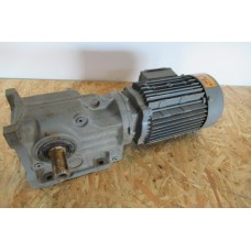 48 RPM 0,75 KW Asmaat 25 mm. Used.
